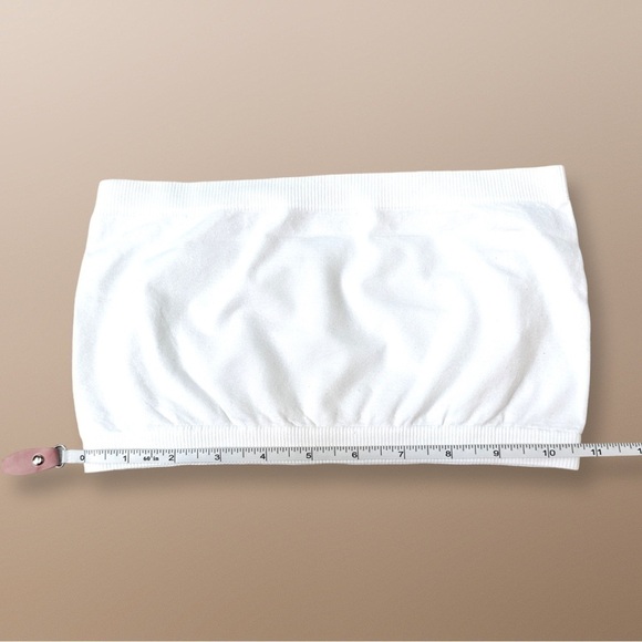 Zenana Outfitters White Strapless Bandeau Top One Size - Picture 3 of 4